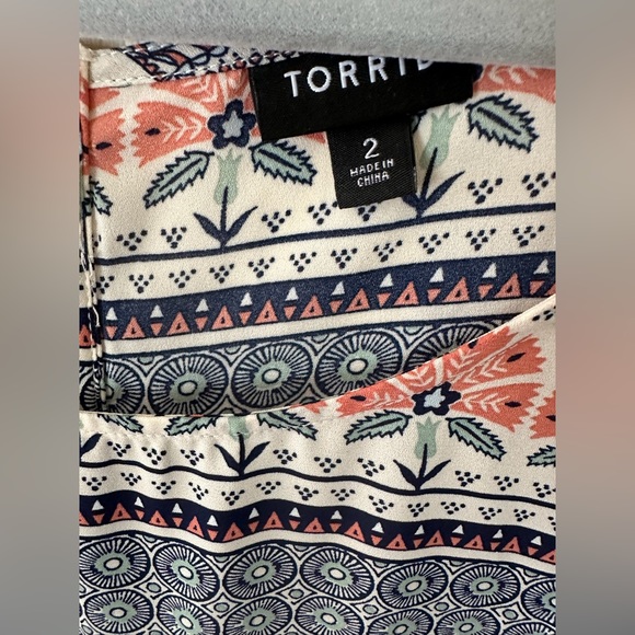 Elephant top - Picture 3 of 3